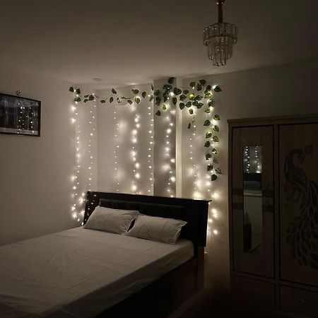 Cozy Room With Stunning Nightview Rooftop! Katmandú Exterior foto
